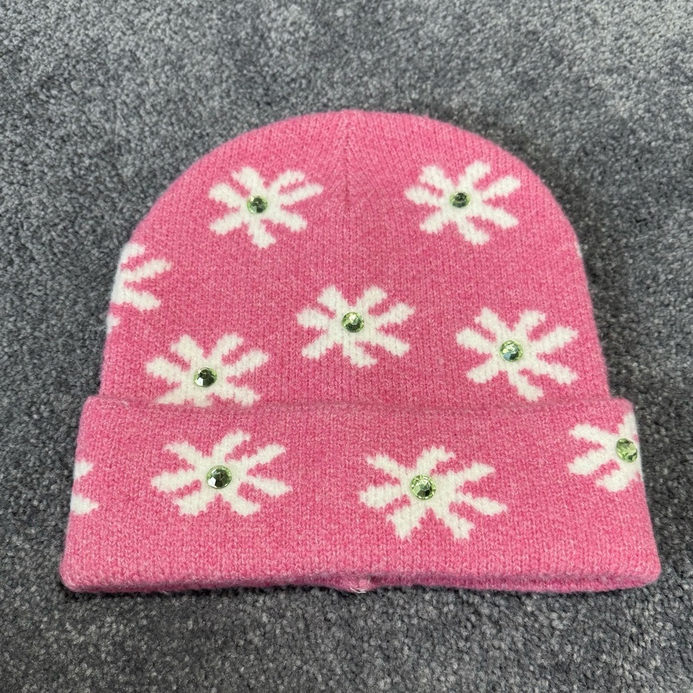 Do Everything in Love Pink White Winter Snowflake Beanie Women One Size NWOT
